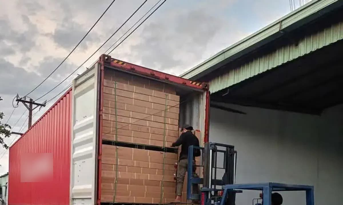 Export container loading operation